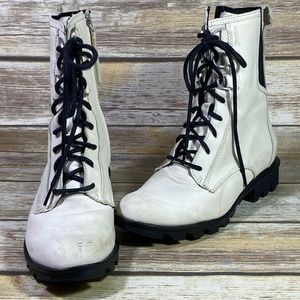Women's SOREL Leather Boots 9.5 Phoenix Waterproof Bone White Winter Tread Zip